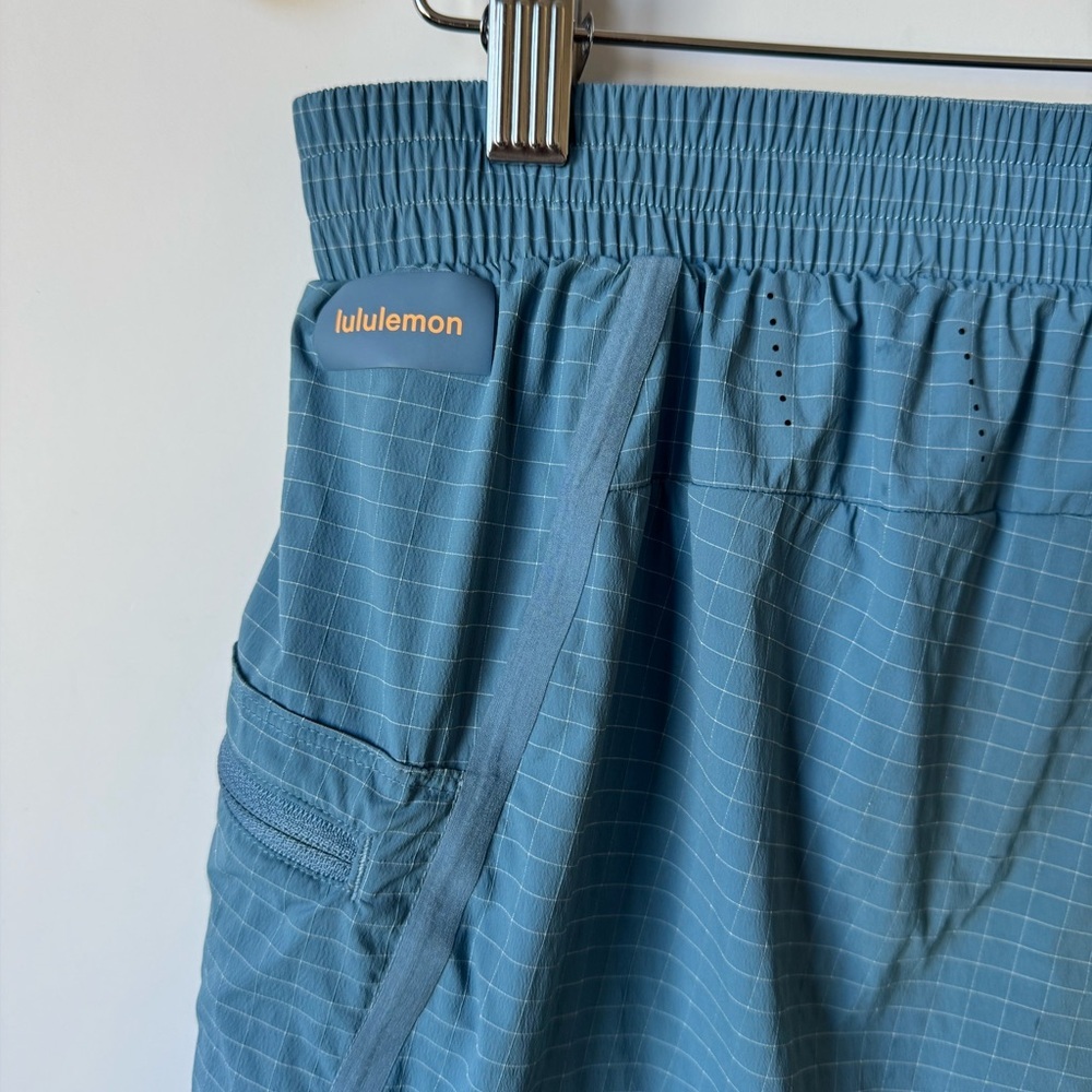 Lululemon Hike to Swim Ripstop Shorts 8” Large - Picture 7 of 10